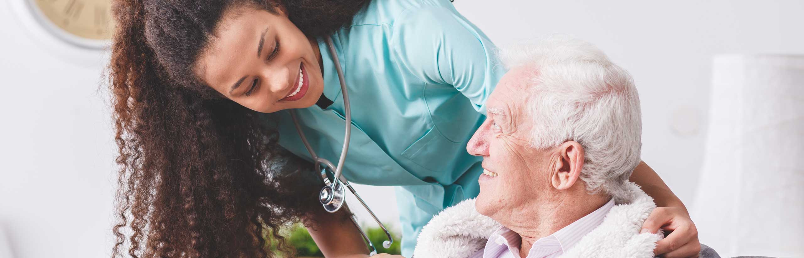 A photo of in-home nursing through Medicare-certified home health in Canton, Ohio